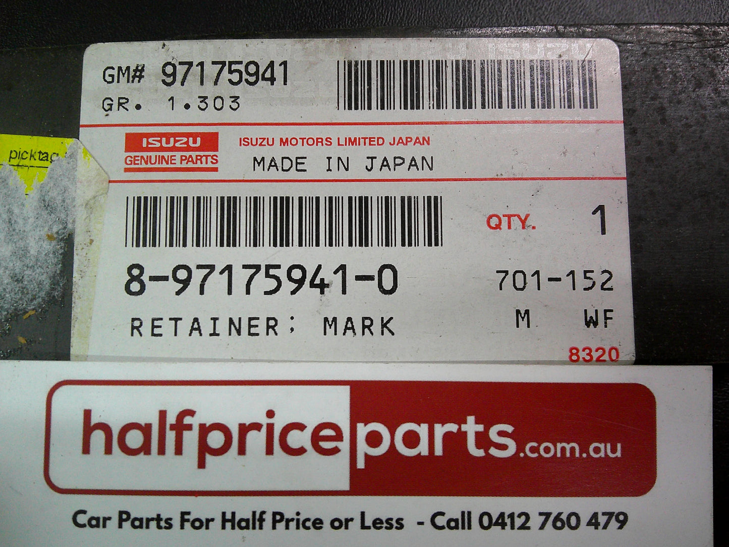 Holden TF Rodeo/ Isuzu D-max Genuine Front Grille Centre Emblem Retainer New Part