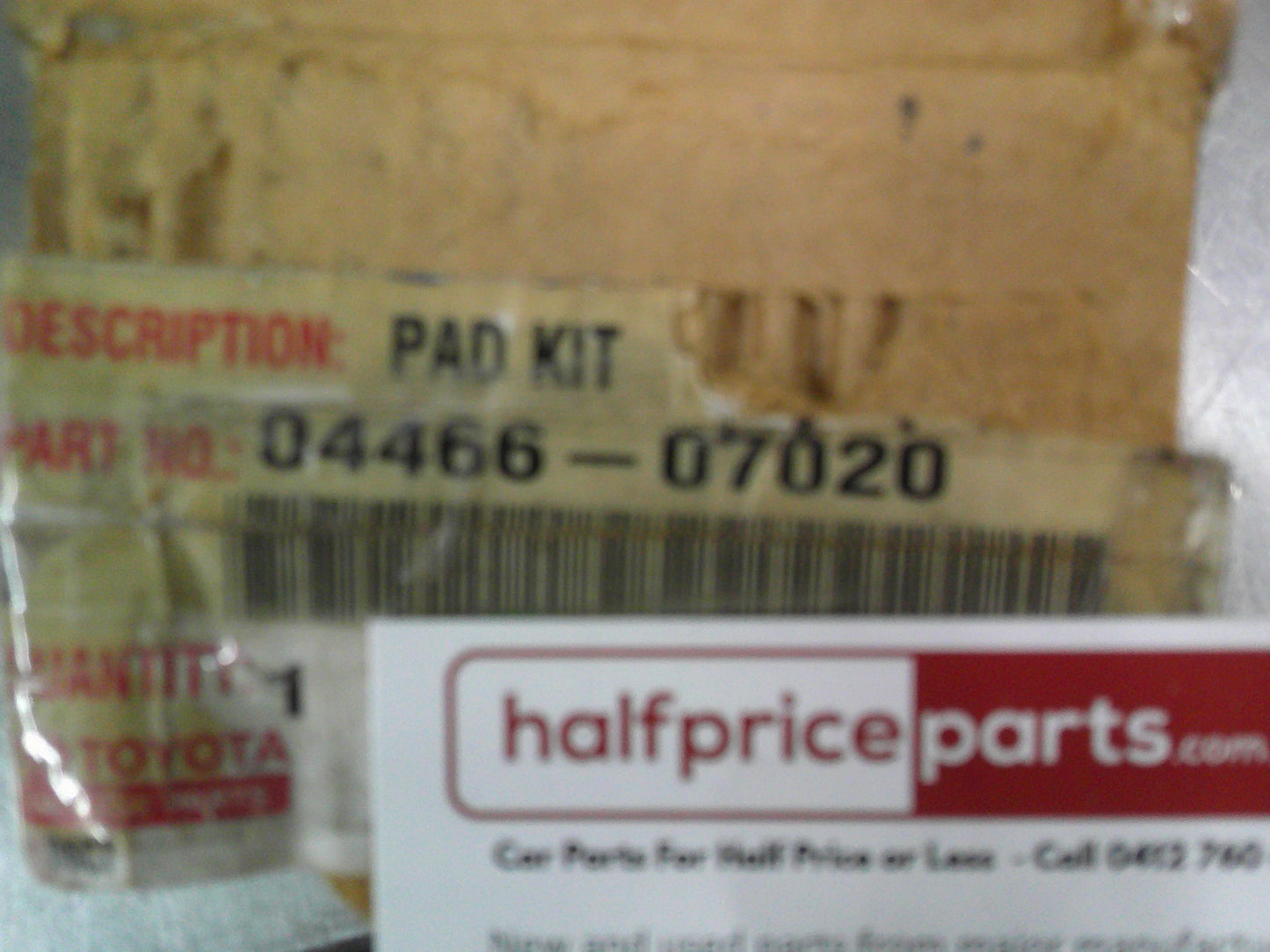Toyota Avalon XL/XLS Sedan Genuine Rear Disc Brake Pad Set New Part