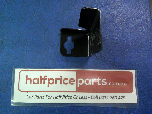 Holden Astra J Genuine Right Hand Front Headlight Top/Bottom Mounting Bracket New Part