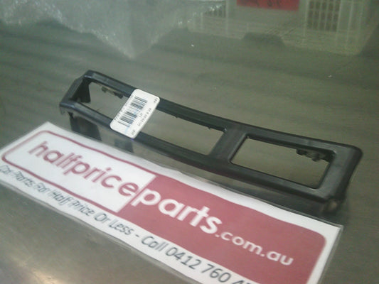 Holden Equinox Genuine Drivers Rear Side Wheelhouse Liner Brace New Part