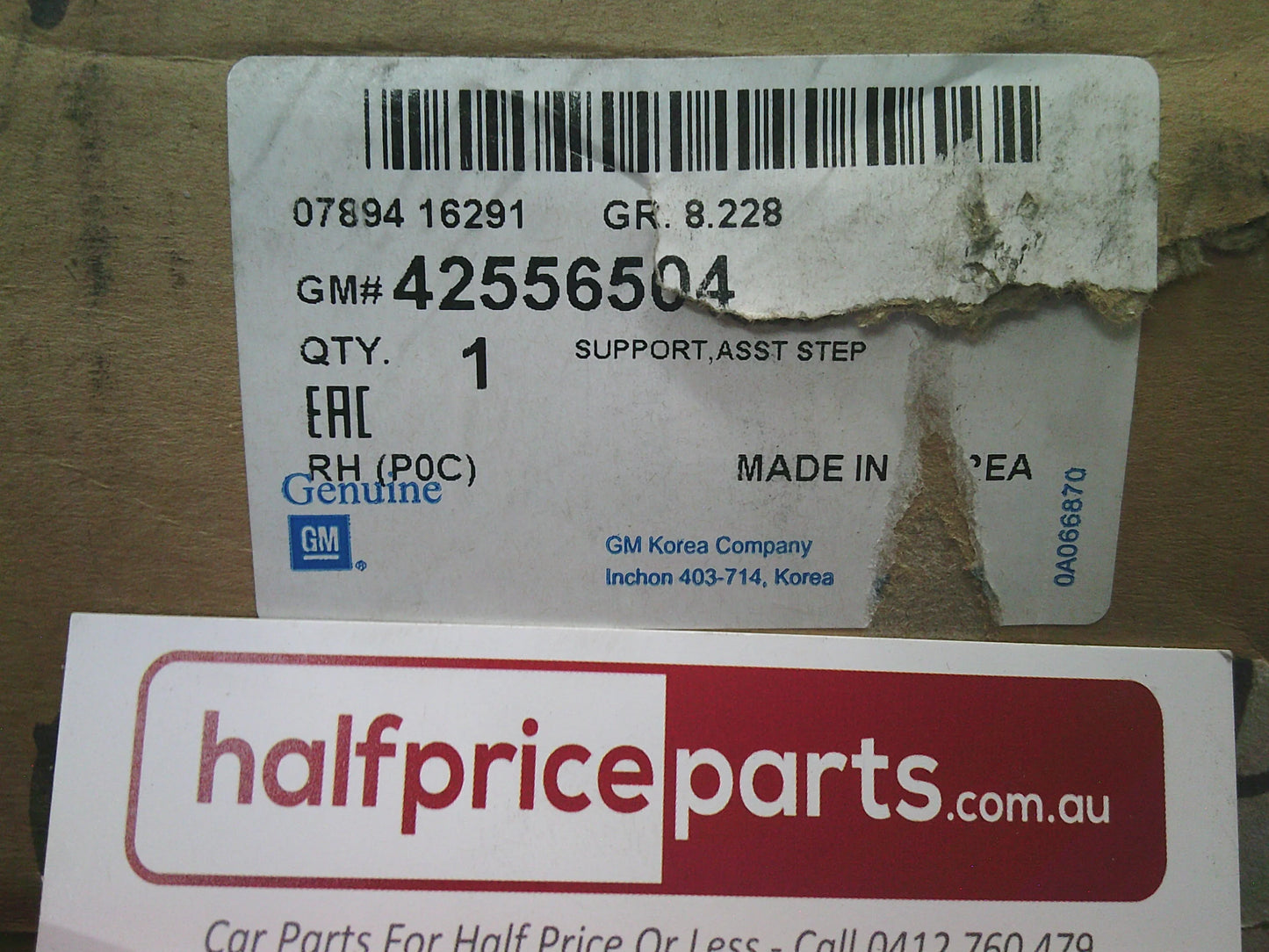Holden CG Captiva 7 Genuine Right Hand Step Assy New Part