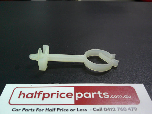 Holden Frontera/Gemini/Jackaroo/Rodeo Genuine Windshield Wiper/Washer Hose Clip New Part