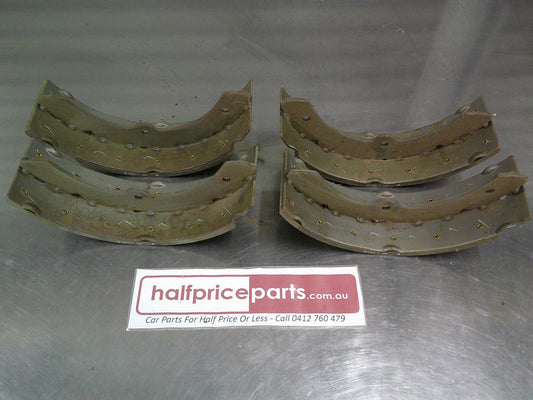 Toyota Dyna 200 Genuine Front Brake Shoes Set Of 4 New Part