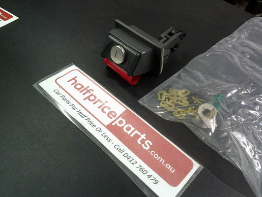 Holden VN/VP Commodore Wagon Genuine Tailgate Lock And Cylinder Button Kit New Part