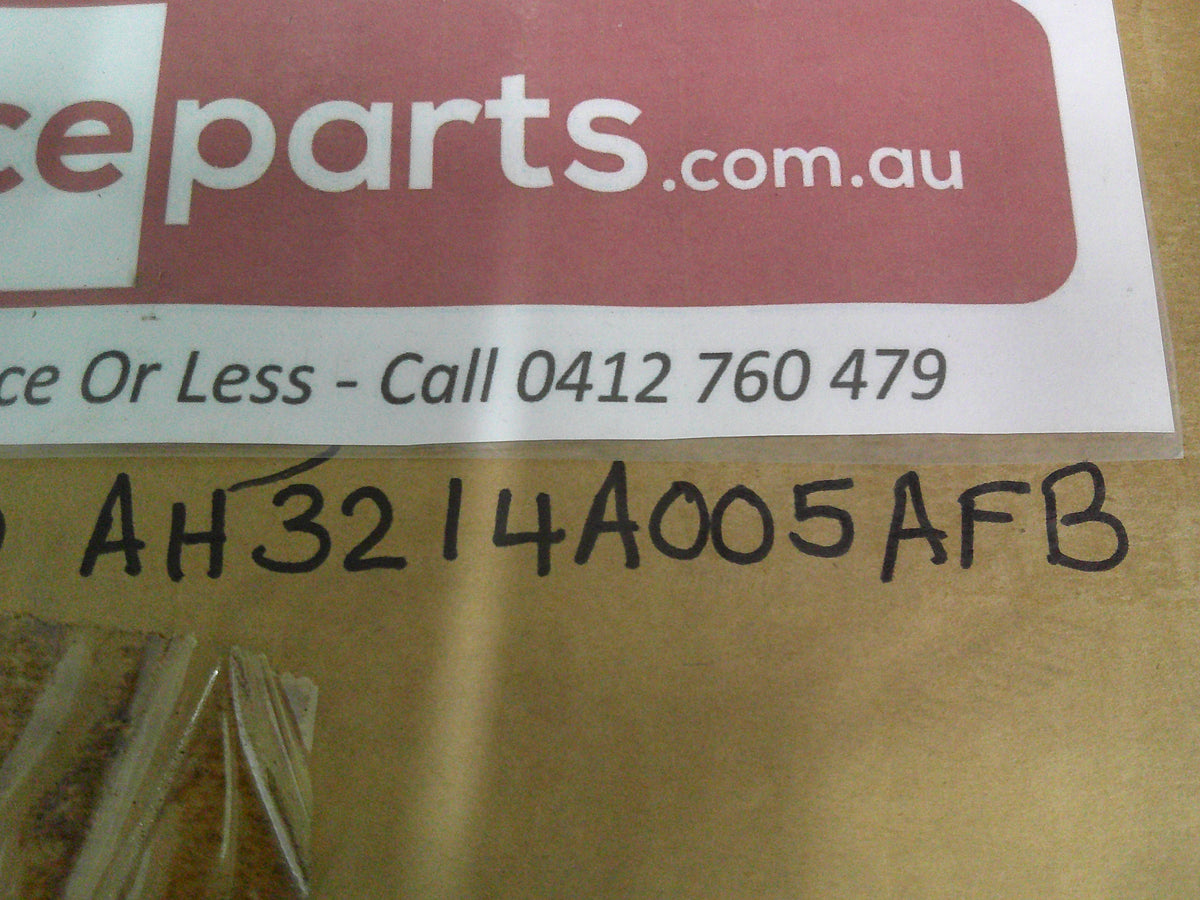 Ranger Rover Genuine Cabin Wiring Harness (Confirm Fitment With Dealer Before Purchase) New Part