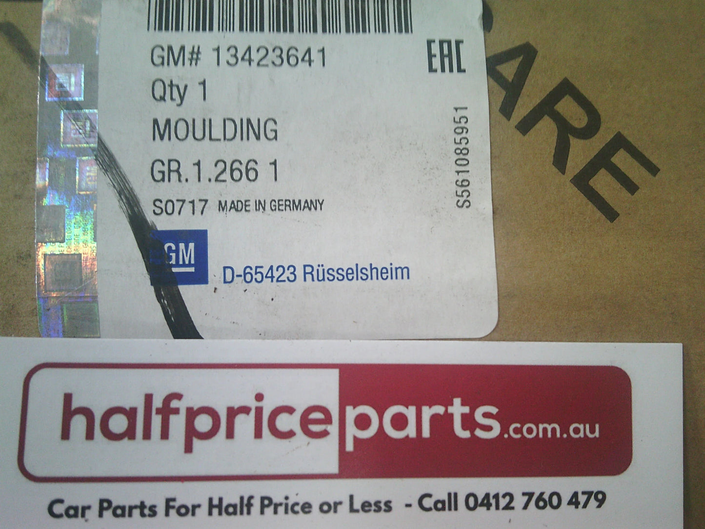 Holden Astra-K Genuine Right Hand Front Chrome Radiator Grille Trim New Part