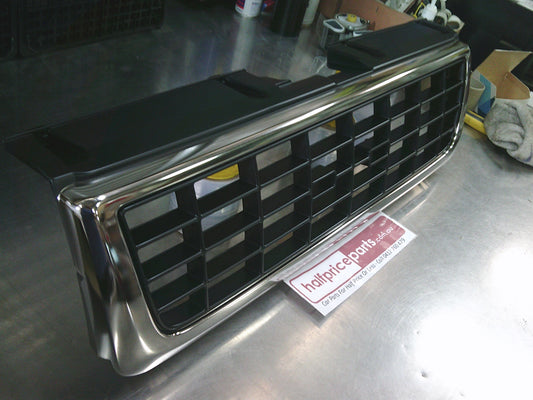 Holden Jackaroo Genuine Front Chrome/Black Grille Assembly New Part