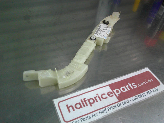 Holden CG5 Captiva Genuine Right Hand Rear Bar Slider Bracket New Part