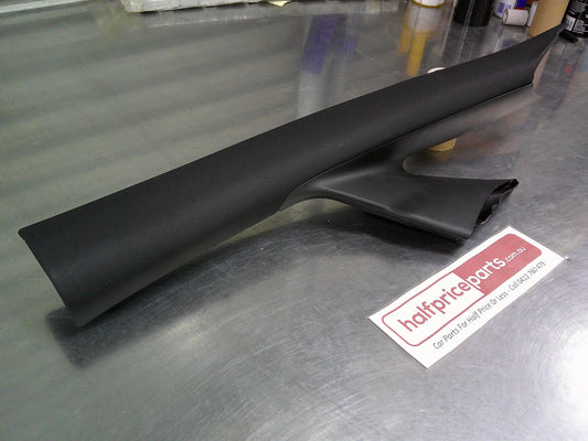 Holden Astra J Genuine Windscreen Moulding New Part