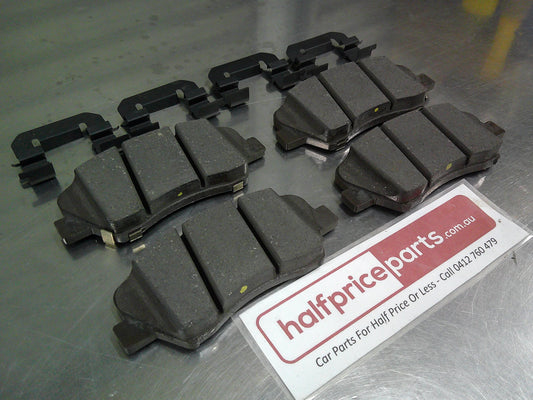 Hyundai I30 GD Genuine Front Disc Brake Pad Set New Part