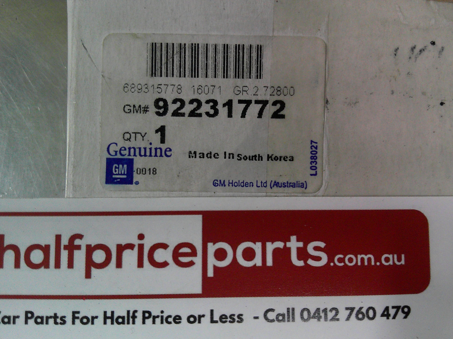 Holden VE Series 2 Commodore Genuine Left Hand Front Foglamp Bezel New Part