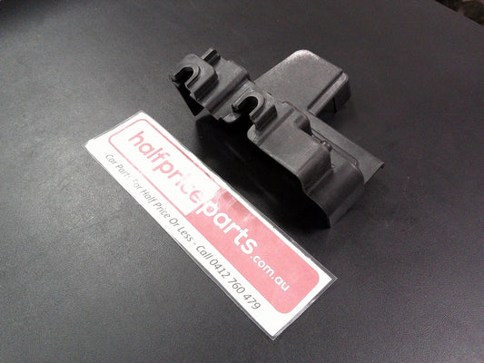 Holden CG Captiva Genuine Left Hand Front Door Lock Mechanism Cover New Part