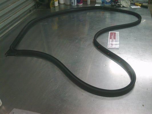 Holden Trax Genuine Left Hand Front Door Weatherstrip Seal New Part
