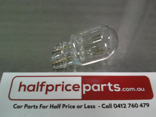 Holden CG5/CG7 Captiva Genuine Stop/Taillight Bulb New Part.