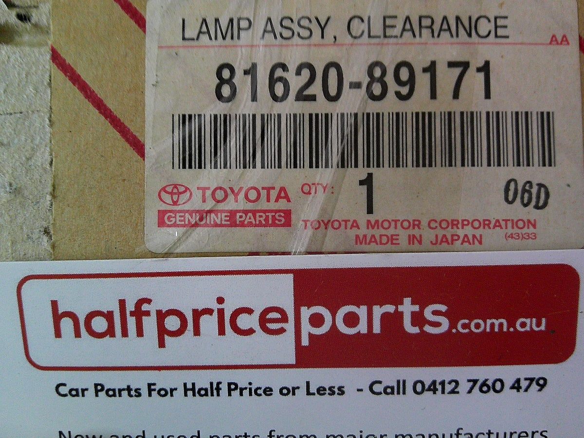 Toyota Hilux 2WD LN85/LN86/LN90/RN85/RN90/YN85 Genuine Right Hand Front Park Iight Indicator New Part