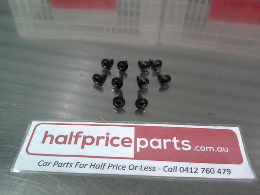 Holden BL Astra Genuine Radiator Grille Screw Pack New Part