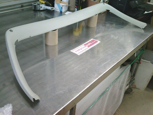 Holden VY/VZ Commodore Wagon Series II Genuine Rear Top Window Tail Gate Upper Trim New Part