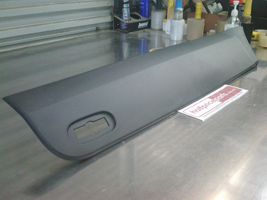Mercedes Benz Sprinter Genuine Right Hand Rear Quarter Trim (With Indicator Hole) New Part