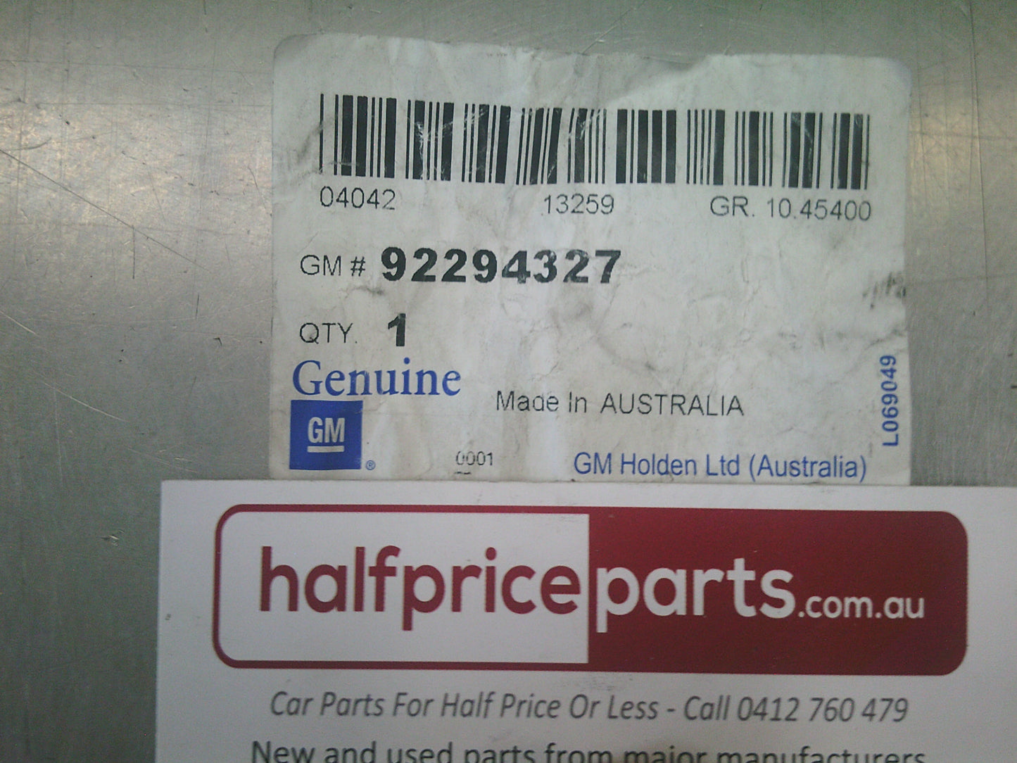 Holden VF Commodore Genuine Left Hand Front Lower Door Hinge - New Part