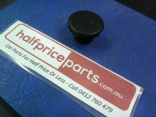 Holden CG Captiva Genuine Accessory 12V Power Receptacle Retainer New Part