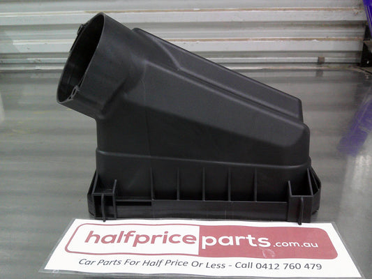 Holden VE Commodore/WM Caprice 3.6Ltr V6 Genuine Upper Air Box Housing Cover New Part