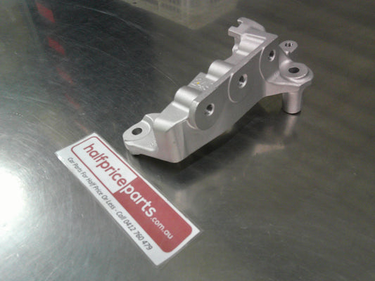 Holden TM Barina Genuine Manual Transmission Engine Mount Bracket New Part