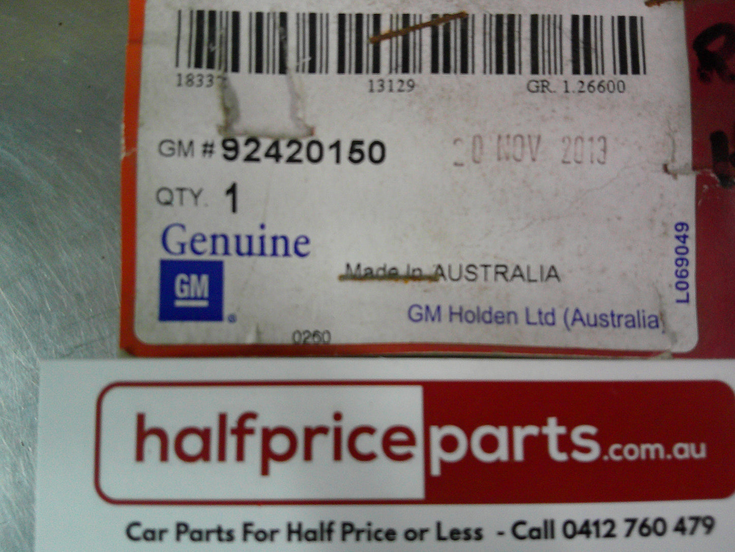 Holden VF Commodore Series 1 Genuine Sports Insect Grille Covers Kit New Part
