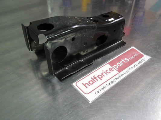 Holden Astra K Genuine Front End Support Engine Compartment Bracket New Part