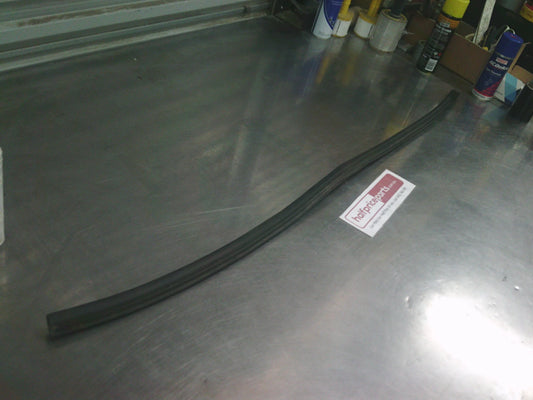 Holden AH/PJ Astra Genuine Rear Bonnet Rubber Weatherstrip New Part