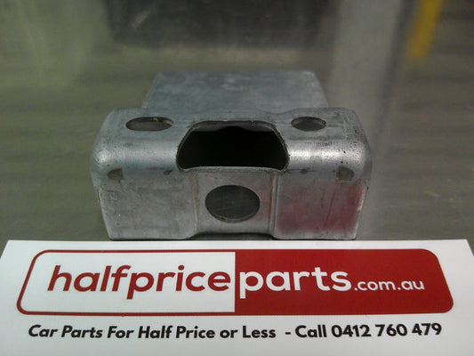 Holden VE Commodore/WM Statesman Genuine Upper Front Fender Bracket New Part.