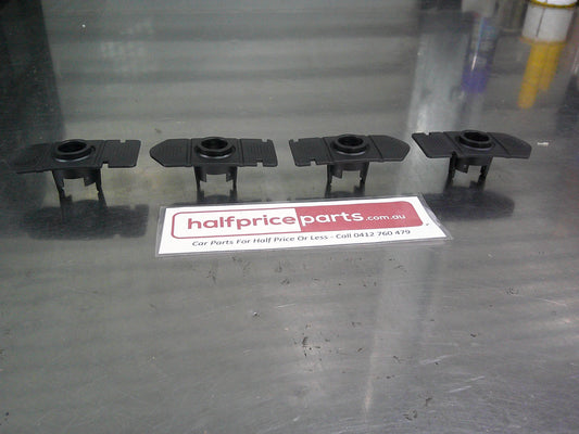 Holden Genuine Front Park Assist Housing Set Of 4 New Part