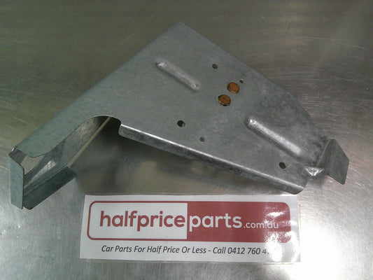 Holden VT-VX-VY-VZ-HSV Commodore Genuine Right Hand Front Wheel Rail Corner Panel New Part