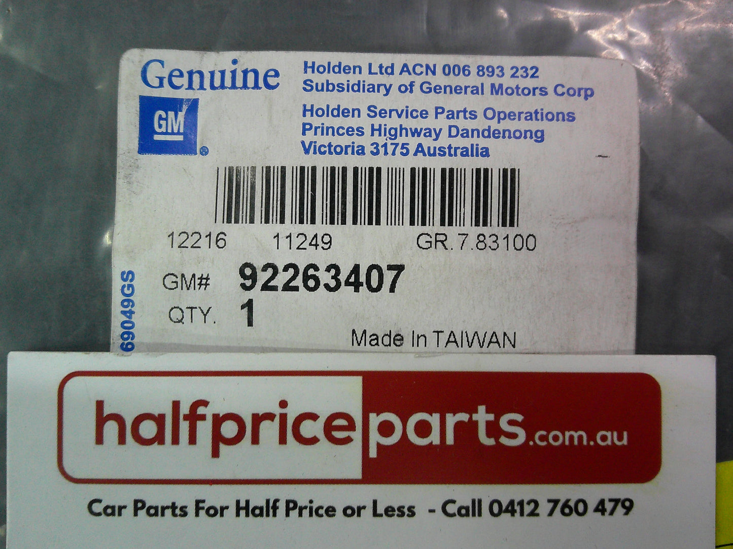 Holden VE Commodore/WM Statesman Genuine Tow Bar Fascia New Part