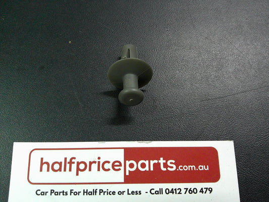 Daewoo Lacetti/Holden Viva Genuine Rear Luggage Rack Clip New Part