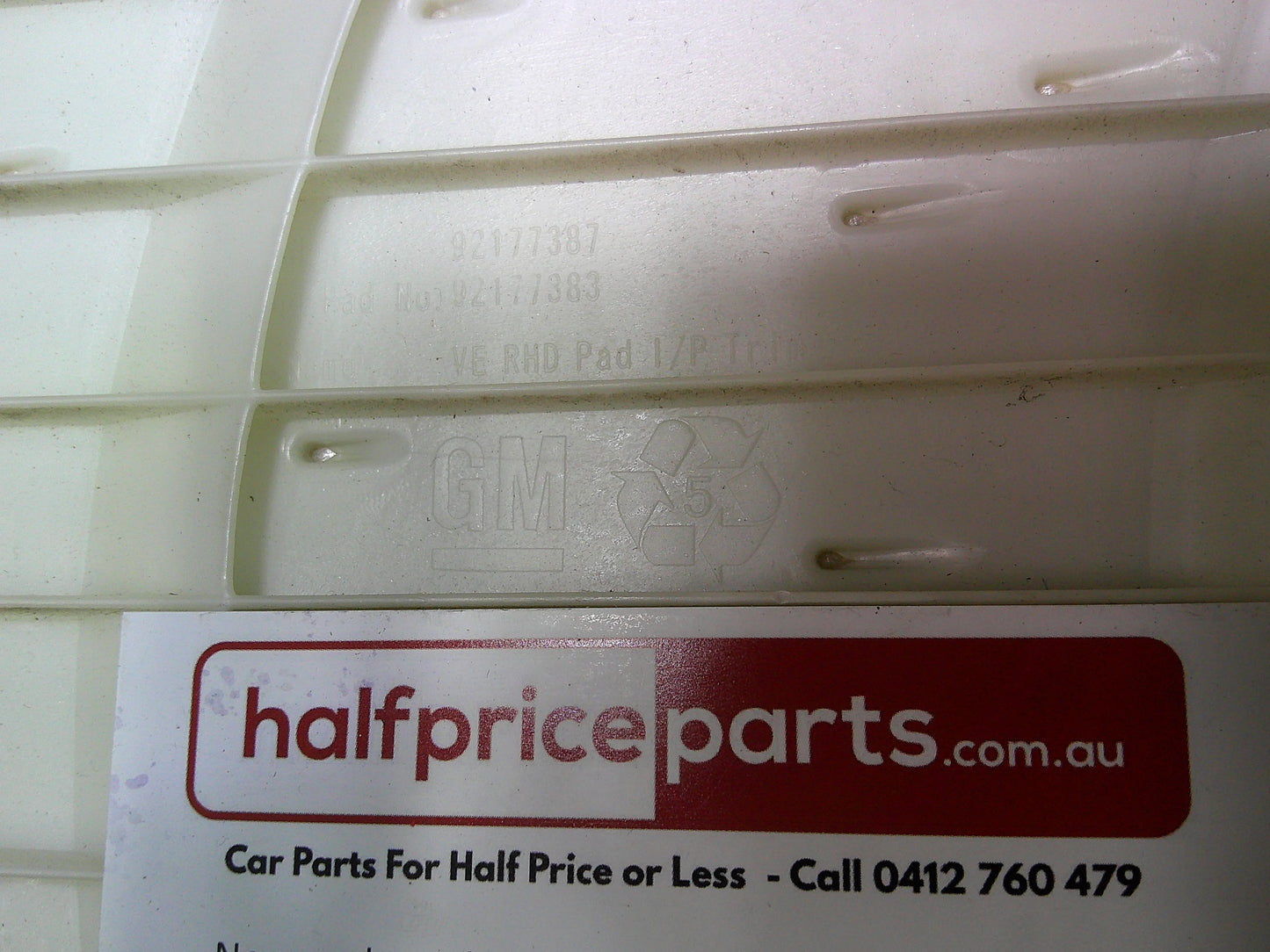 Holden VE/SS/S/Calais/Berlina/Omega Commodore Genuine Right Hand Dash Pad Cover Used Part