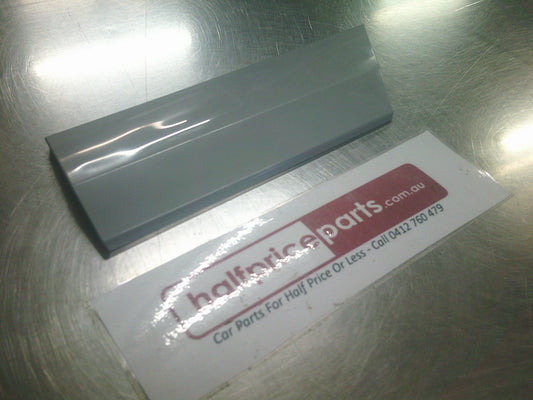 Holden VZ Commodore Adventra Genuine Right Hand Front Guard Mould - New Part