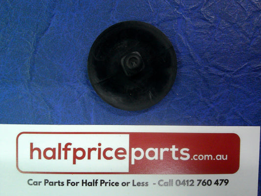 Daewoo Lanos/Nubira Genuine Bonnet Insulation Clip New Part