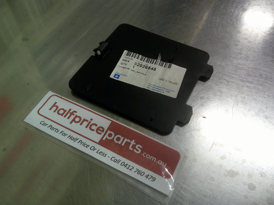 Holden RG Trailblazer Genuine Front Left Hand Guard Liner Trim Hole New Part