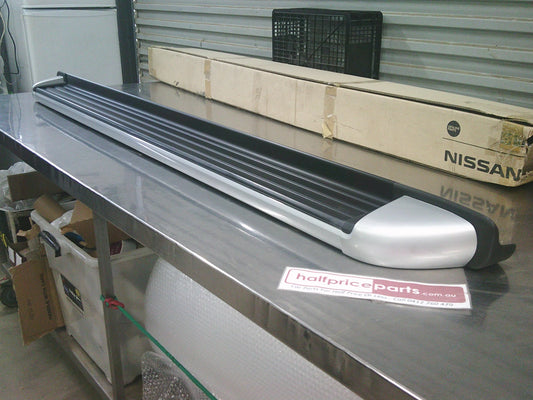 Nissan Navara NP300/D23 Dual Cab Right Hand Replacement Side Step (ONLY) New Part.