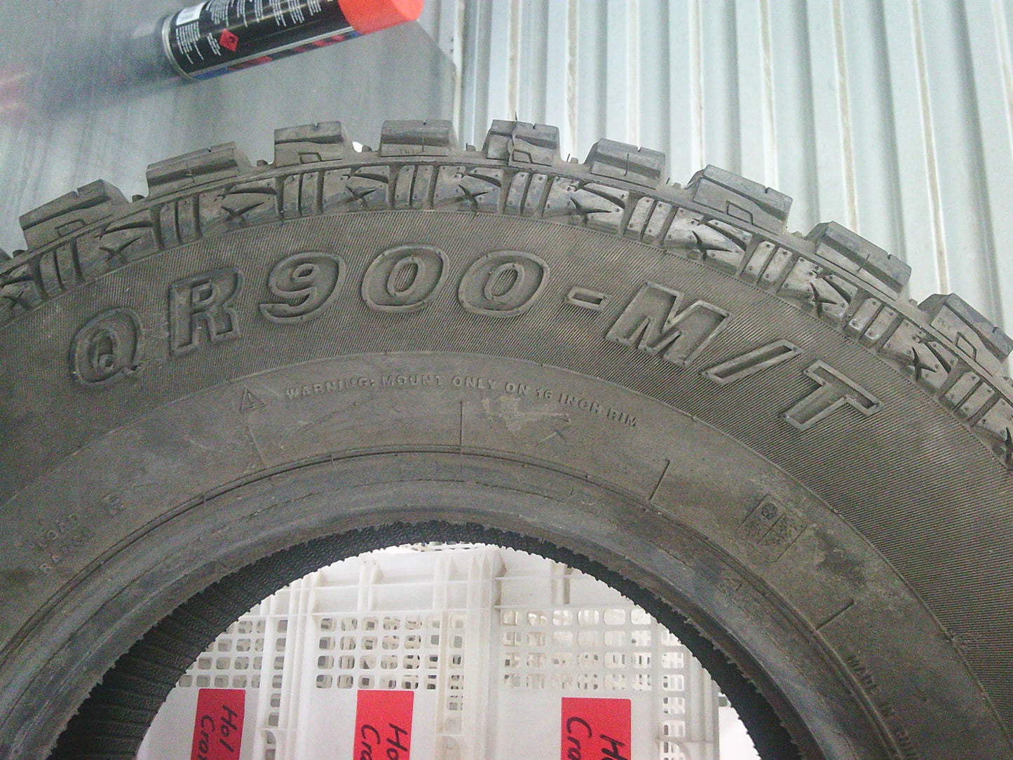 Gladiator QR900 M/T Tyre 28575R16 (This Tyre Is Out Of Date 2016) New Part