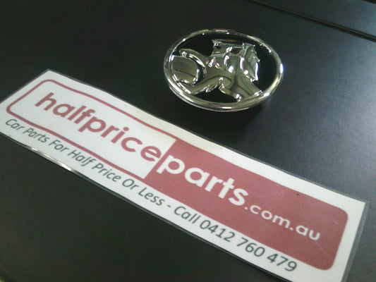 Holden Captiva 7 CG Genuine Front Grille Chrome Emblem w/Fitting Bracket New Part