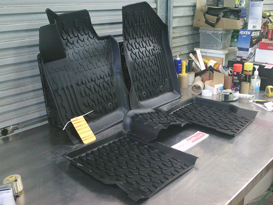 Jeep Compass Genuine All Weather Front And Rear Mat Set New Part