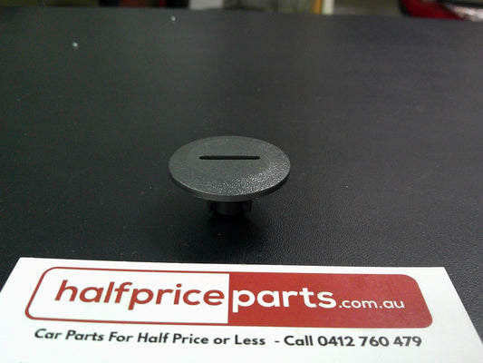 Holden VT Commodore Genuine Floor Mat Retainer In Anthracite New Part