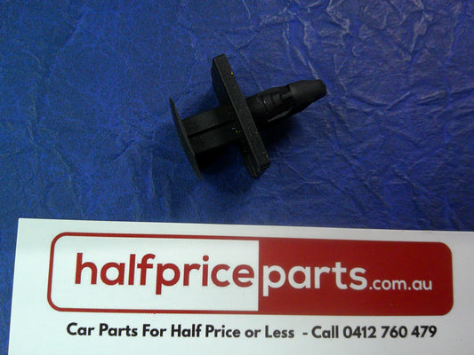 Holden VY/VZ/VE/VF Commodore Genuine Bumper Bar Clip New Part
