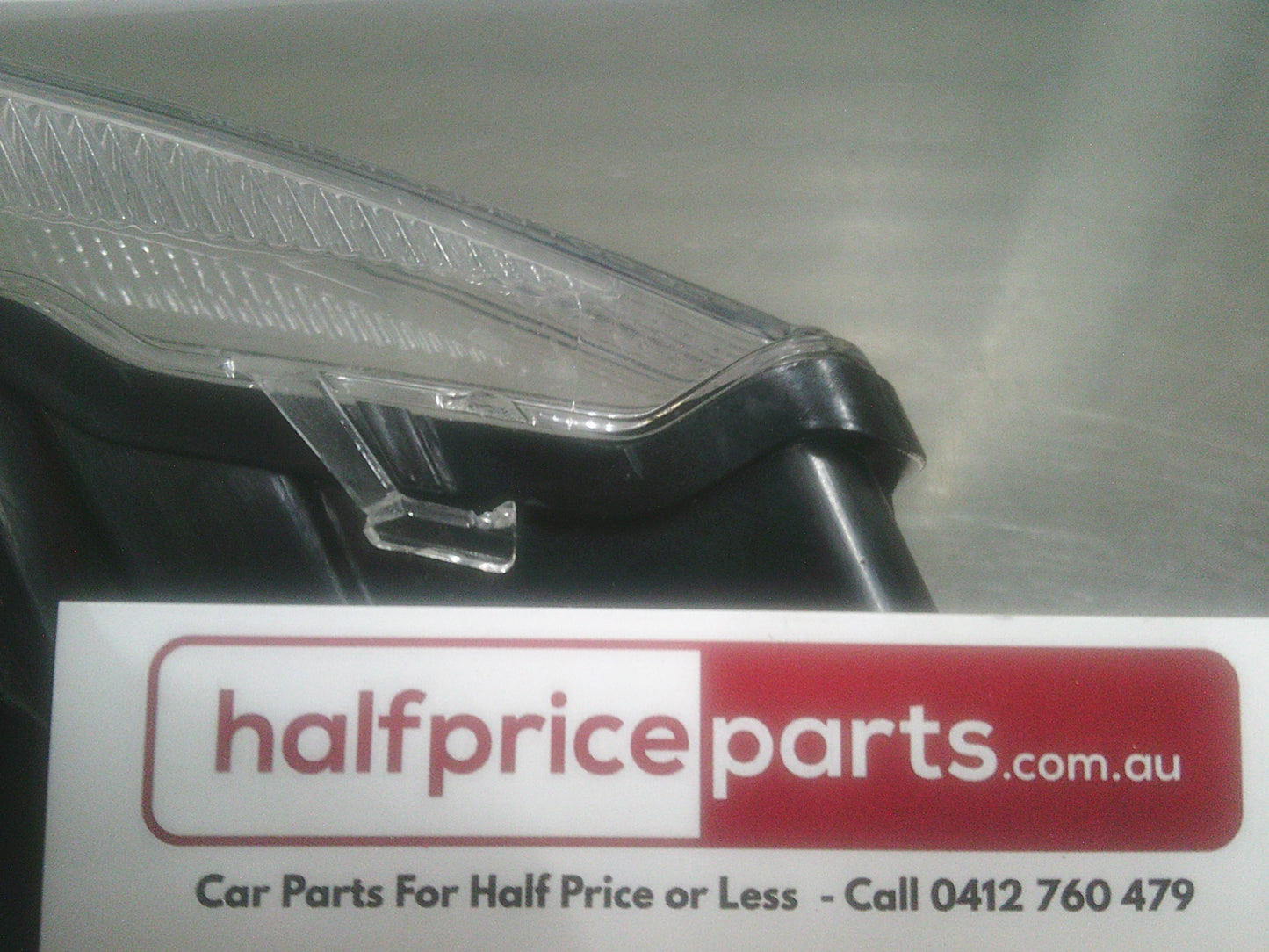 Holden VF SS/SSV/Calais Commodore Genuine Right Hand Front Daytime Running Light Used Part