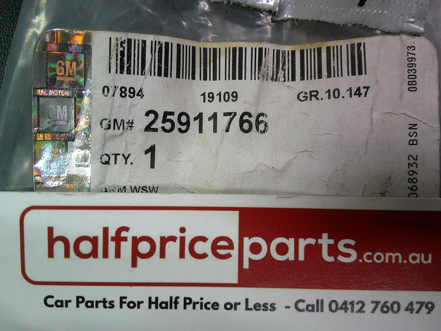 Holden CG Captiva Genuine Right Hand Front (Drivers) Side Wiper Arm New Part