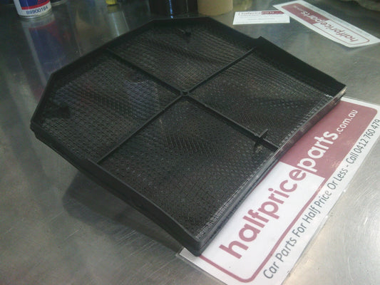 Holden VE Commodore Omega Genuine Cowl Top Inlet Screen Vent Louver New Part