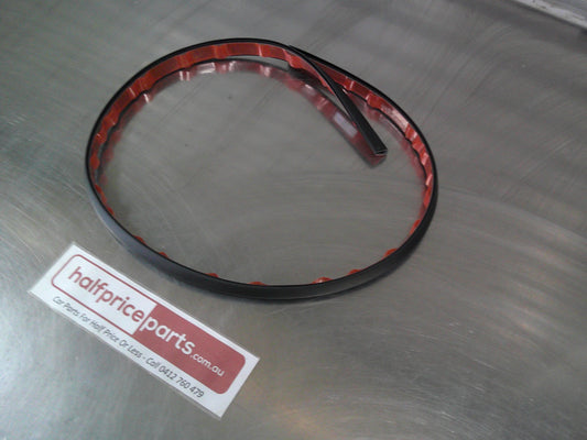 Toyota Hilux Genuine Under Rail U-Clip Tail Gat Seal Lock Ute Liner New Part