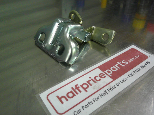 Holden JH/JH Cruze/TJ Trax/Malibu/Volt/Astra Right hand Rear Upper Door Hinge New Part
