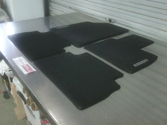 Hyundai Santa Fe Hybird Genuine Tailored Black Carpet Floor Mats New Part.